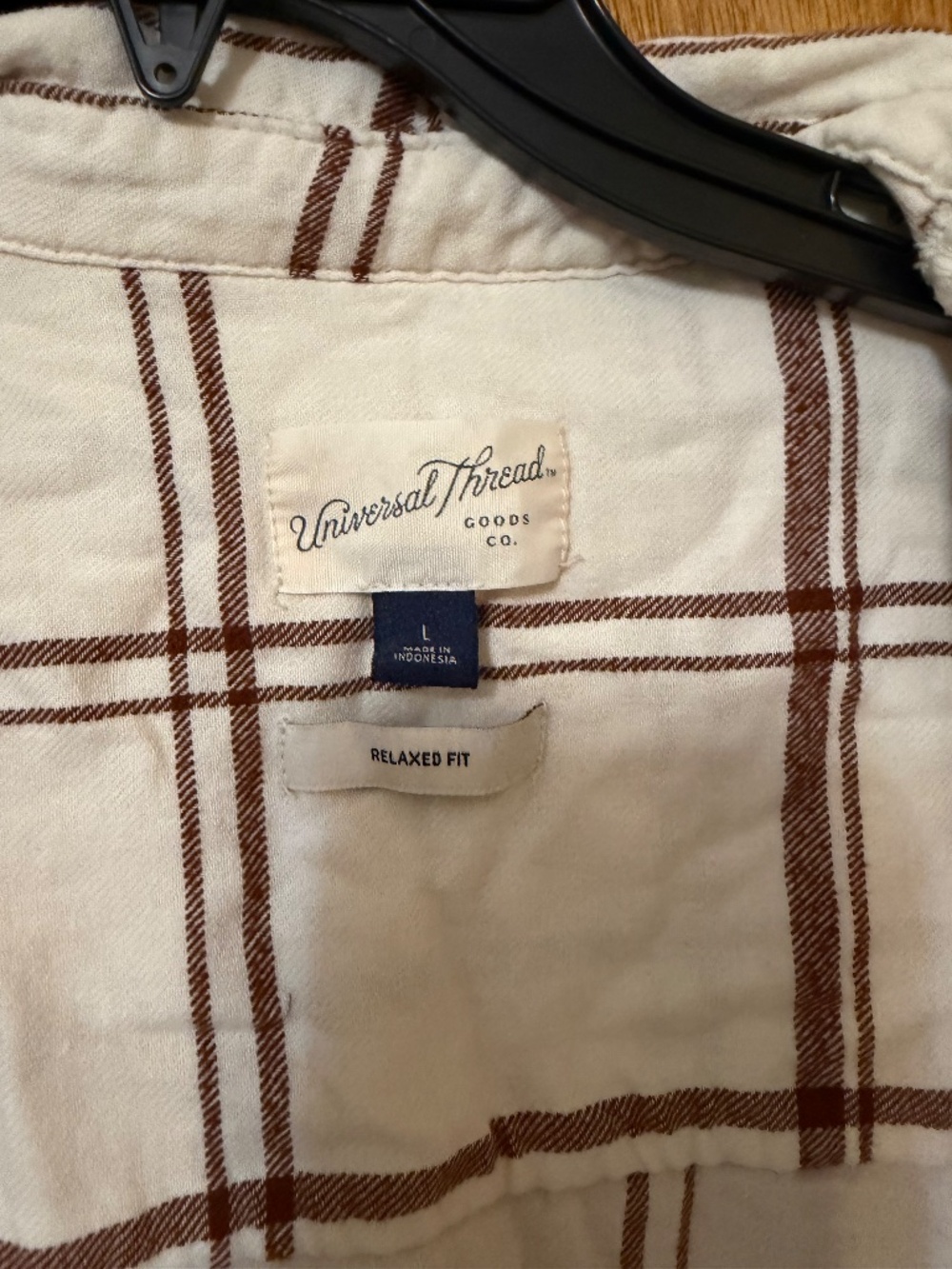 Universal Thread Flannel Plaid Shirt Relaxed Fit LARGE Button Up 100% Cotton - Picture 2 of 5